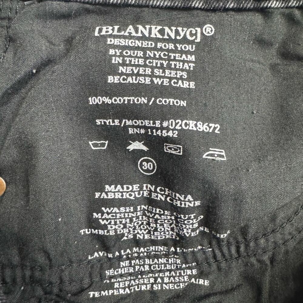 BlankNYC NWT Women Sz 30 Sabotage Frayed Faded Black Wash High-Rise Shorts Denim - Picture 4 of 6